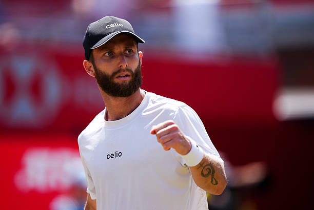 Вашингтон. "Лаки лузер" Муте сенсационно победил Медведева на пути в полуфинал, Давидович Фокина совершил камбэк в матче против лидера посева