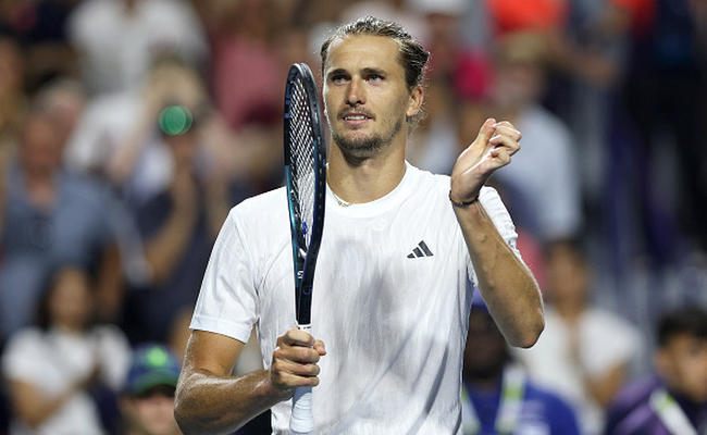 Торонто. Зверев победил действующего чемпиона Попырина и вышел в полуфинал