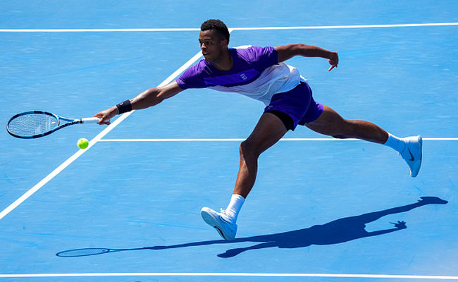 Уинстон-Сейлем. Мпетши Перрикар пробился в полуфинал, Корда победил Кецмановича