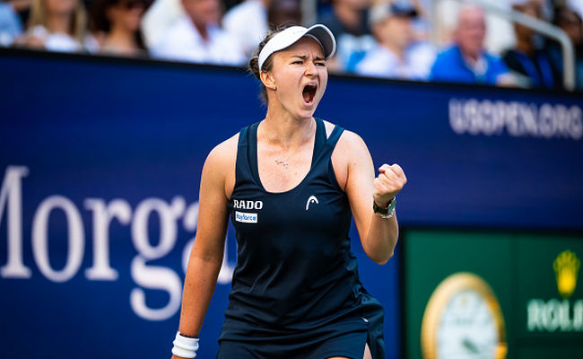 US Open. Крейчикова в трехчасовом противостоянии 1/8 финала победила Таунсенд, отыграв матчболы