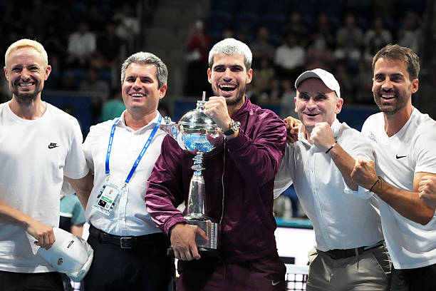 Карлос Алькарас - о титуле в Токио: "Наслаждался каждым мгновением здесь, кроме тех пяти минут, когда лежал на корте подвернув голеностоп"