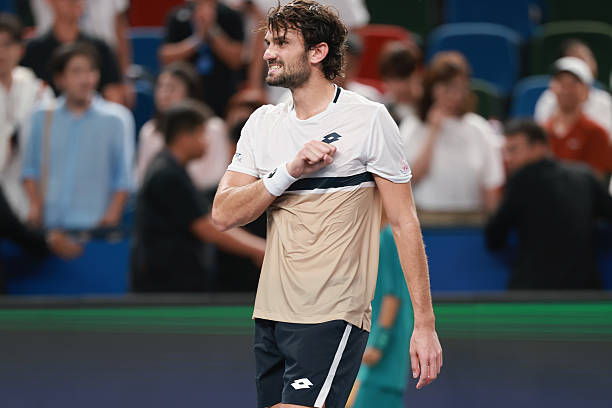 Валентен Вашеро - после сенсационного выхода в полуфинал "Мастерса": "Было трудно на матчболе не думать о том, что я впервые войду в топ-100"