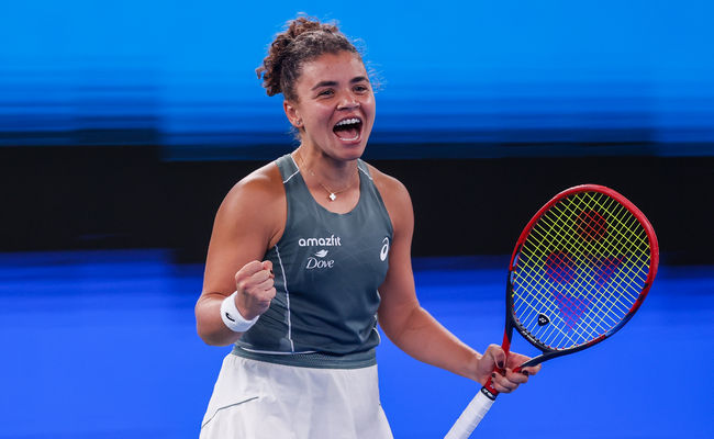 Ухань. Паолини впервые в карьере обыграла Швёнтек и сыграет против Гауфф в полуфинале