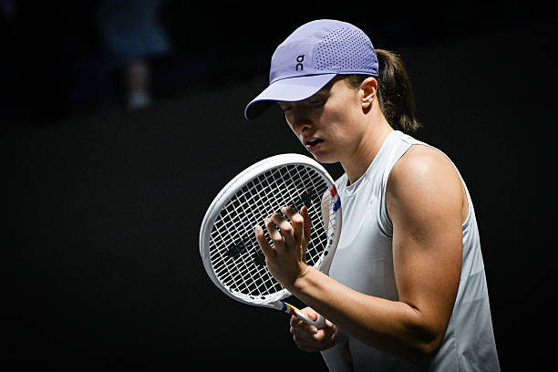 Ига Швёнтек - после поражения от Рыбакиной: "Перед следующим матчем я проанализирую, что именно пошло не так во втором и третьем сетах"