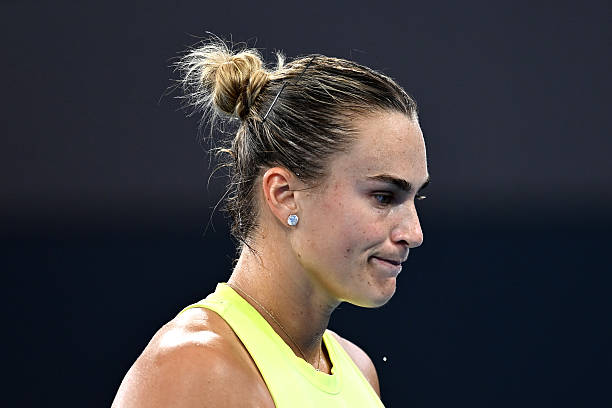 "Что я могу с этим сделать?". Арина Соболенко отреагировала на отказ Марты Костюк пожать ей руку после финала в Брисбене