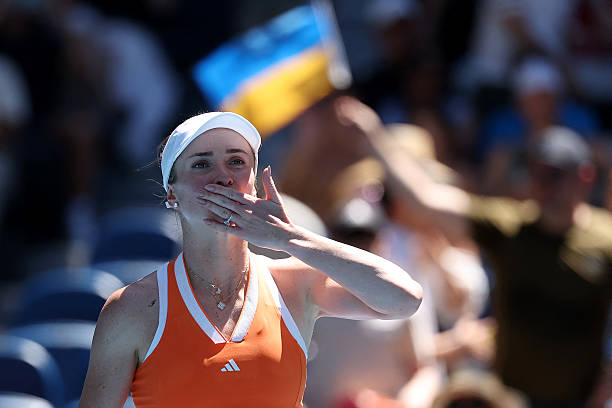 Еліна Світоліна передала привіт Україні, написавши зворушливе послання на камері після перемоги в першому колі Australian Open (ФОТО)