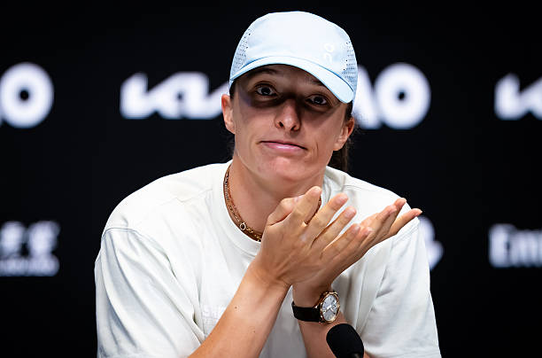 Ига Швёнтек: "Мы кто - теннисисты или животные в зоопарке, за которыми наблюдают даже тогда, когда они ходят в туалет?"