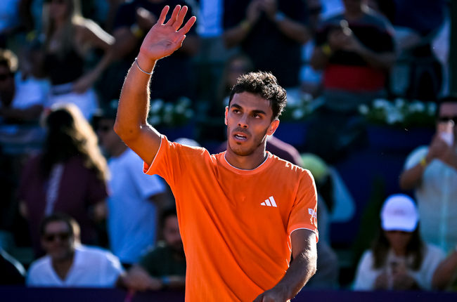 Буэнос-Айрес. Серундоло впервые за год дошел до финала, Дардери выиграл 17-й матч подряд на грунте