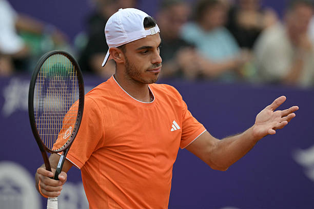 Рио-де-Жанейро. Лидер посева не смог доиграть матч из-за травмы, Копршива и Серундоло сыграют в четвертьфинале